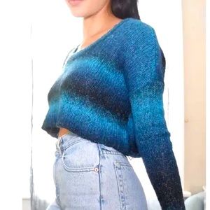 Urban Outfitters Ecote Blue Space Dyed Cropped Sweater XS‎